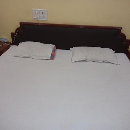 אינדורה Hotel Neelkamal מראה חיצוני תמונה