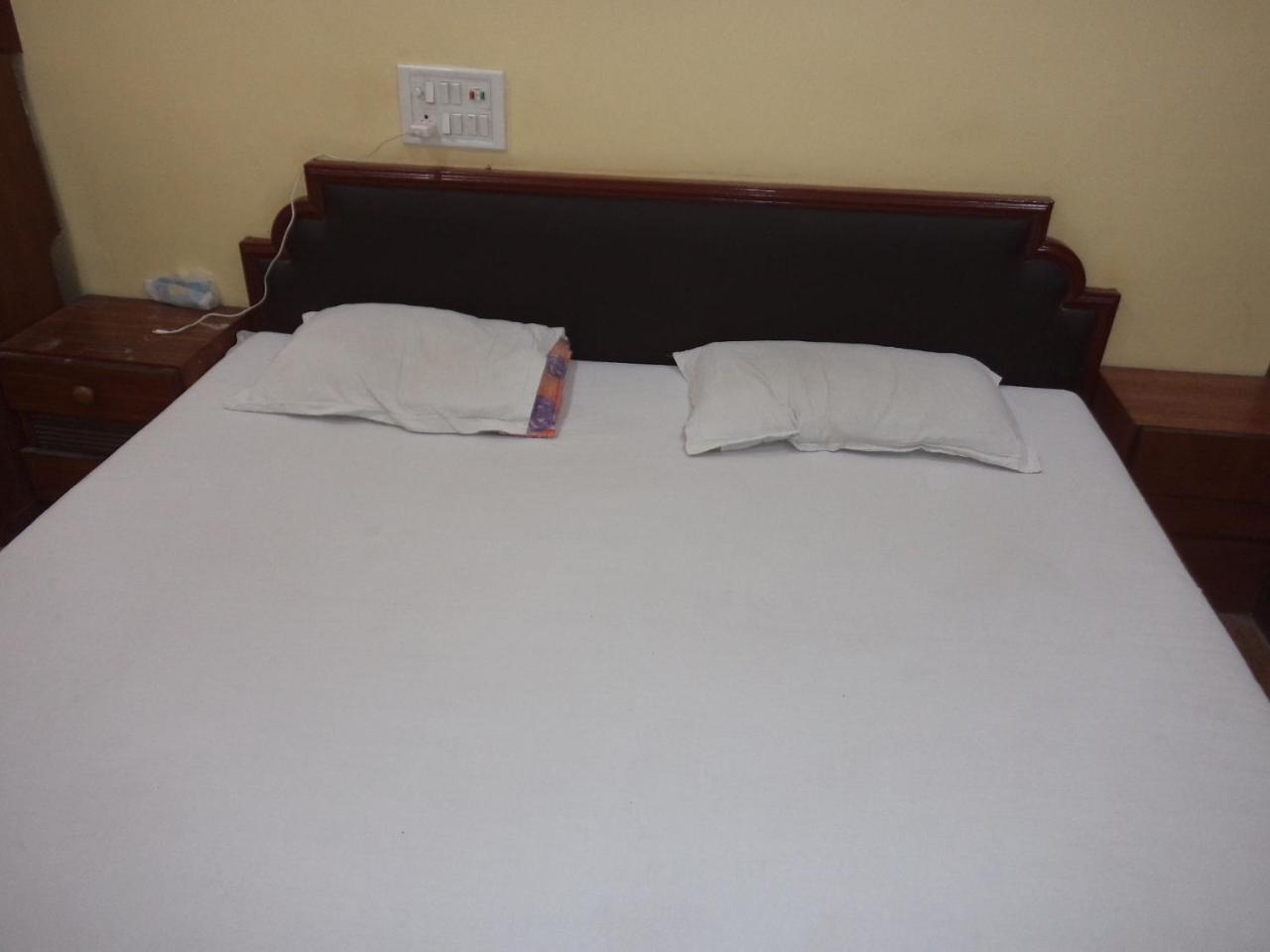 אינדורה Hotel Neelkamal מראה חיצוני תמונה