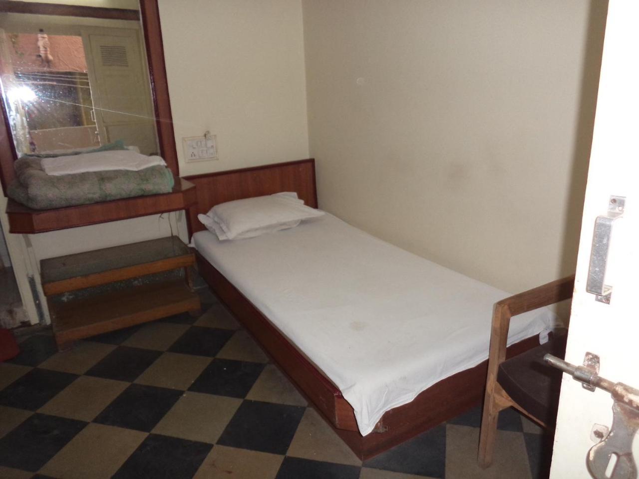 אינדורה Hotel Neelkamal מראה חיצוני תמונה